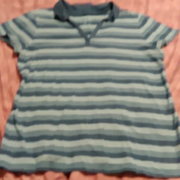 SOLD    Cute Blue Striped Top size XL - Picture 1 of 2