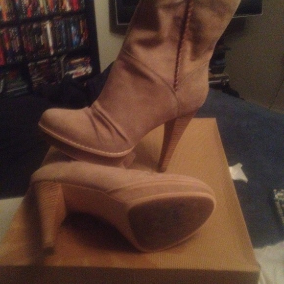 Authentic BIANKA UGG