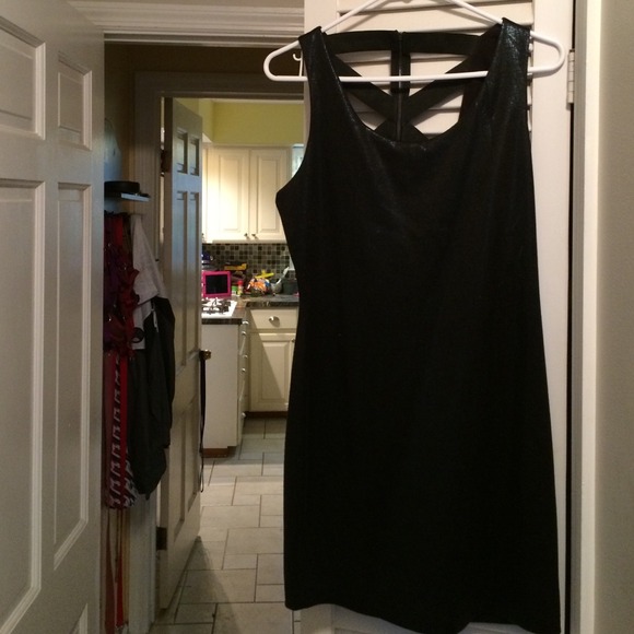 Great fitted, amazing cutout back Cocktail dress