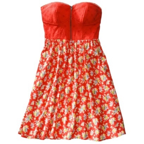 💥💥 OFFERS SALE 💥💥NWOT! Red floral sundress! 🌻