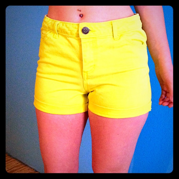 Vintage neon yellow high waisted shorts - Picture 1 of 4