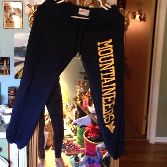 Mountaineers sweatpants