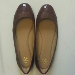 Ann Taylor ballet flats