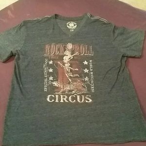 Men's lucky brand v-neck t-shirt