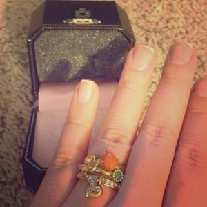 Juicy couture stackable rings in gold ring size 8