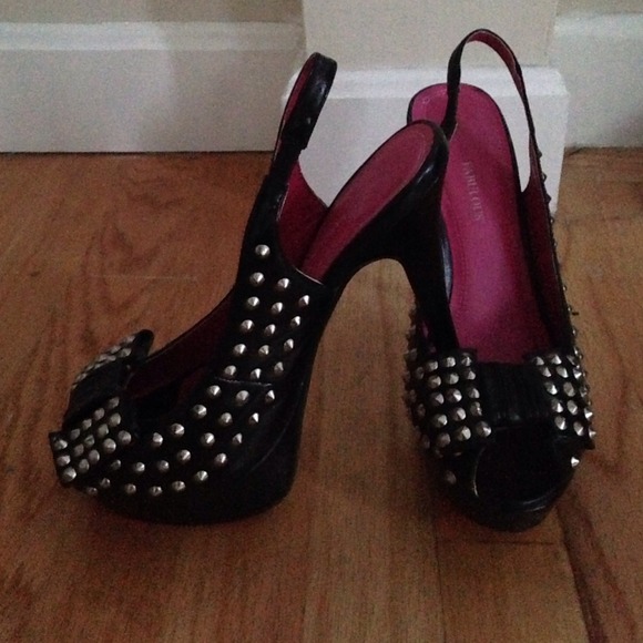 JustFab Shoes - Studded heels