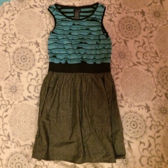 Child's dress 7/8 new without tags