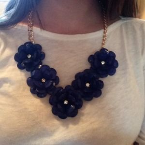 Blue floral necklace