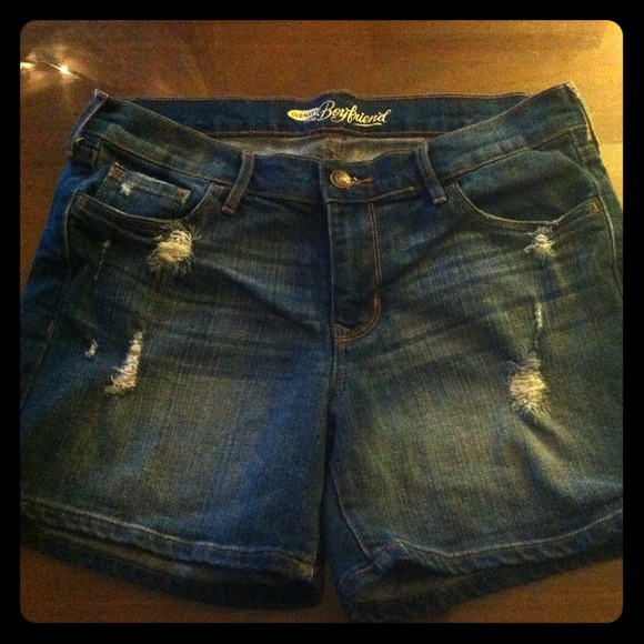 Boyfriend Jean Shorts