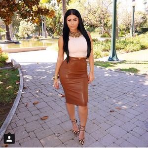 🚫SOLD🚫Zara Leather Pencil Brown Skirt!