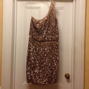 One shoulder sleeveless knee length dress