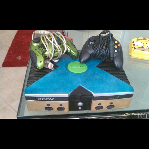 Custom X-Box with rumble controller. - Picture 2 of 2