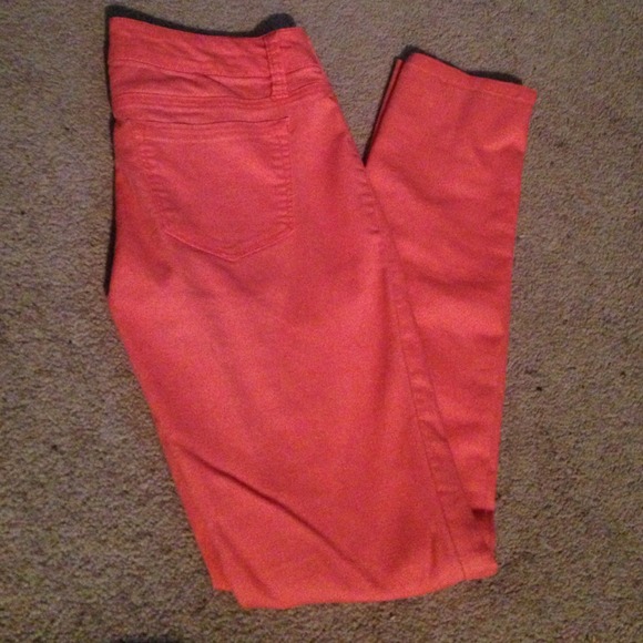 Peach-Pink jeggings!
