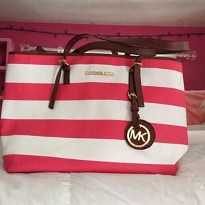 🎉LOWEST PRICE🎉Pink/White Stripe Michael Kors Bag