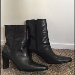 Brazilian black mid calf boot 9.5 leather heels