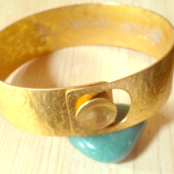 VINTAGE Gold Color Metal Button Bracelet