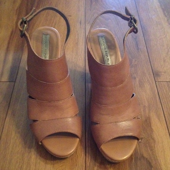 Banana Repulic heels - LAST MARKDOWN🎉