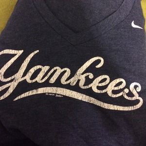 Yankee's tee
