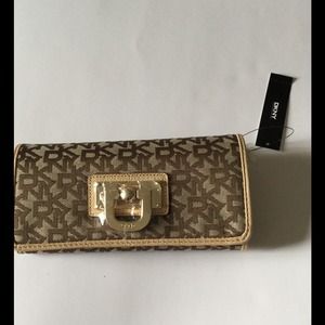 Dkny logo wallet clutch classic