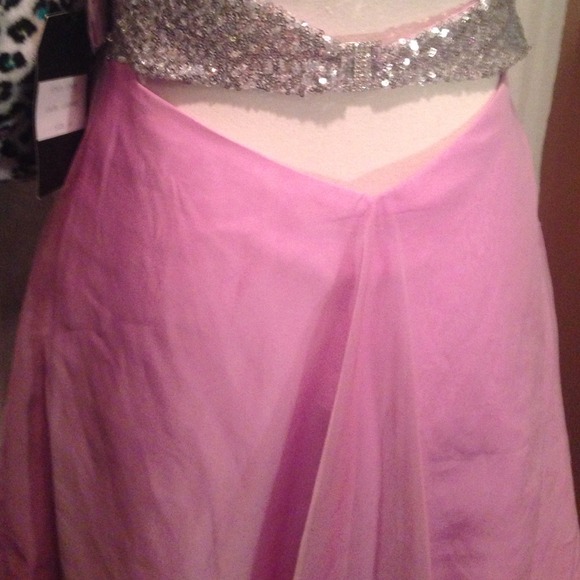 HOST PICK  NWT La Femme cocktail/prom dress - Picture 4 of 4