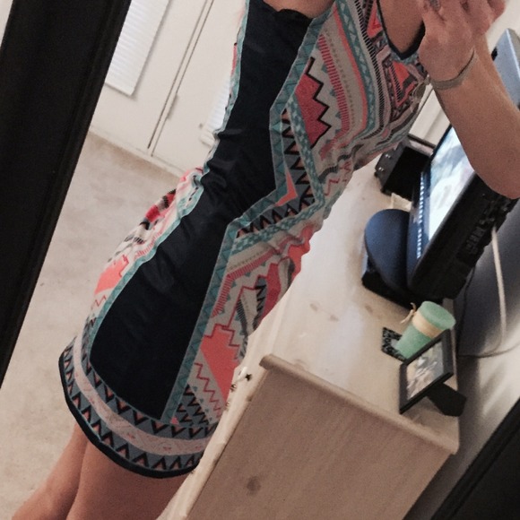 Dress - Picture 2 of 3