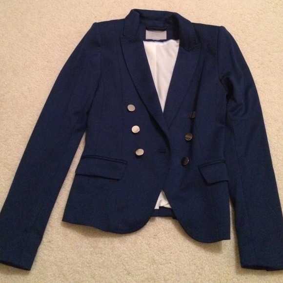 navy blazer with silver buttons