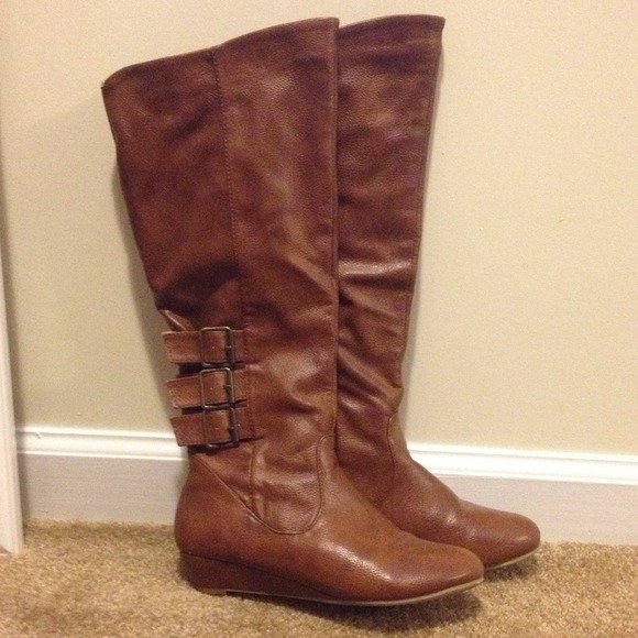 Brown boots