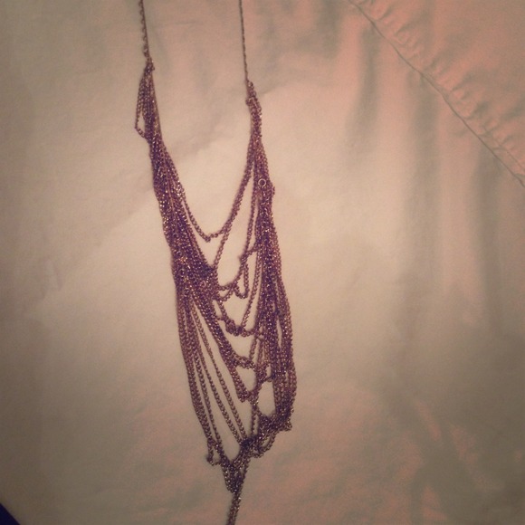 Layering gold necklace