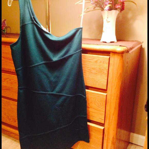 Green one shoulder mini dress