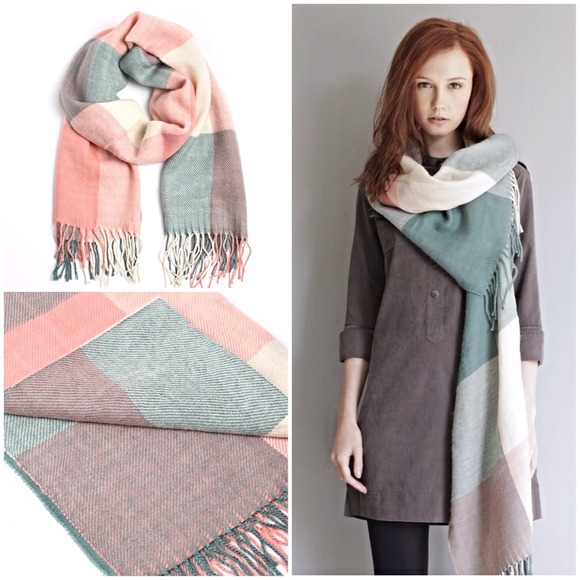👚Plaid Fringe Scarf Super War&Soft in 3 colorways - Picture 2 of 4