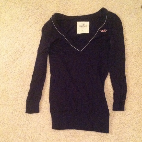 Dark blue Hollister sweater