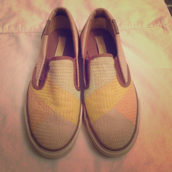 Converse slip one canvas shoes