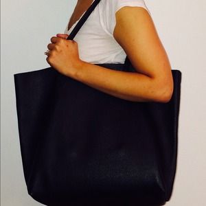Authentic Cuyana tote bag! Medium size. Pristine!