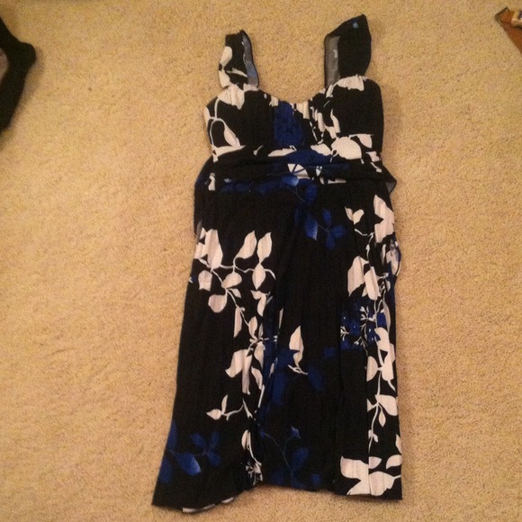 Black patterned dress