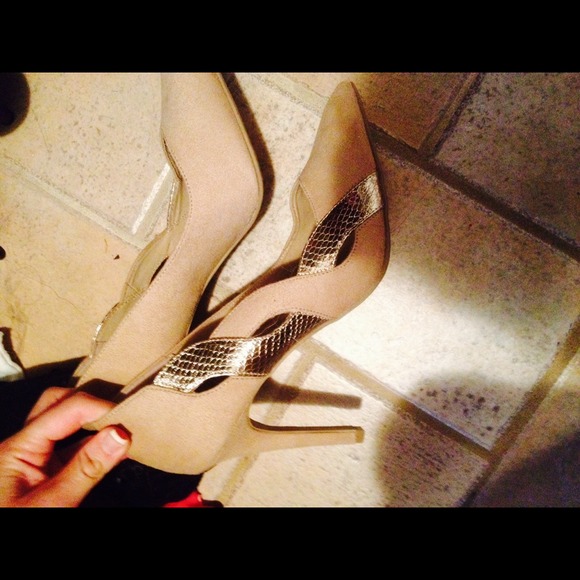 Tan heels
