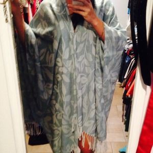 Snuggie like coverup