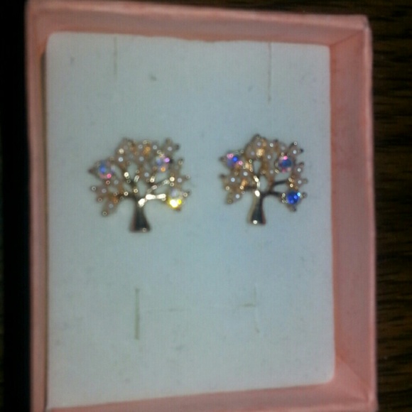 Tree earrings - Picture 2 of 3
