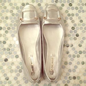 Nine West Shiny Silver Flats