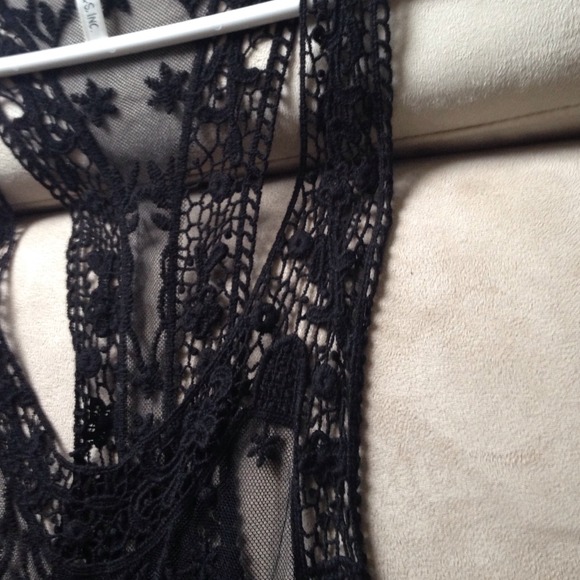 Tank top - Picture 3 of 4