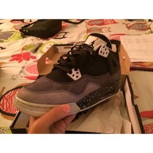 🔴SOLD🔴 Air Jordan Fear 4s , less through 🅿️🅿️