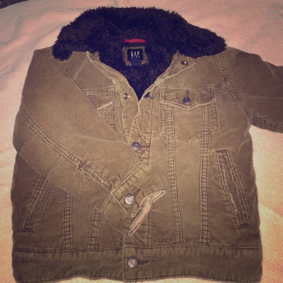 GAP kids size 6-7, boys corduroy/fleece jacket