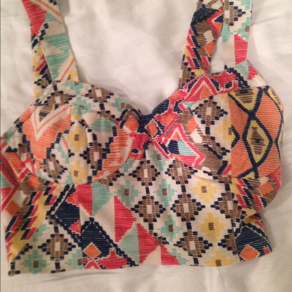 Aztec Print Crop Top - Picture 2 of 4