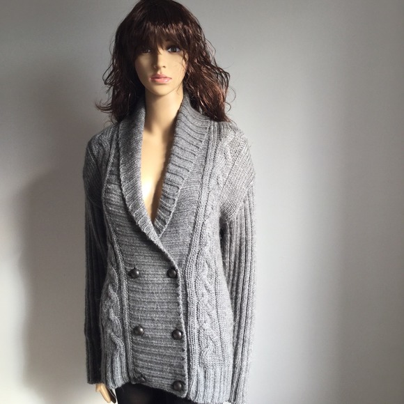 Gray Espirit sweater Size L I HOUR SALE