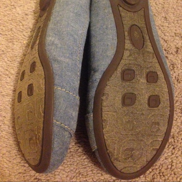 Blue flats - Picture 3 of 3