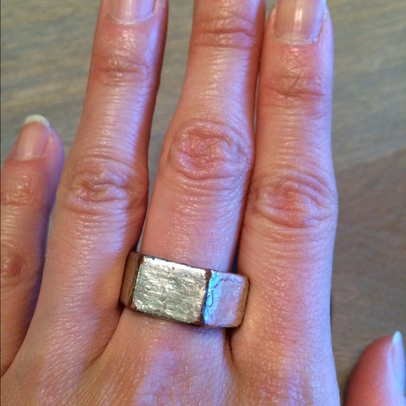 Metal ring