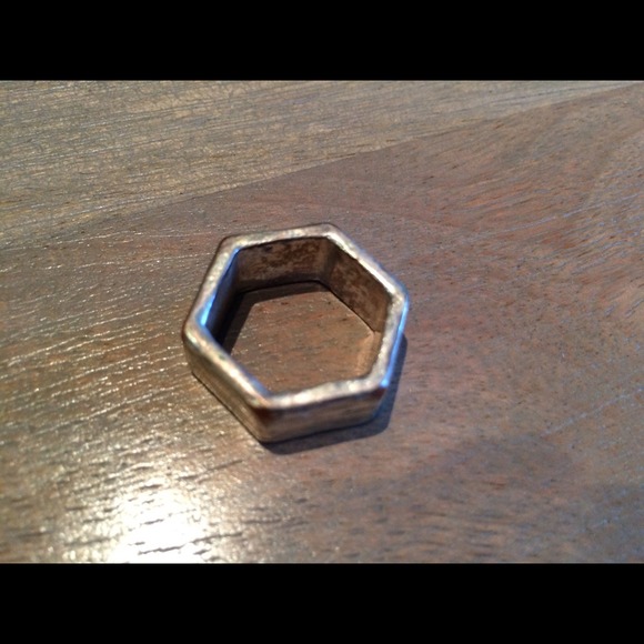Metal ring - Picture 2 of 3