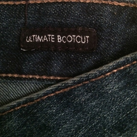 Bootleg Calvin Klein Jeans