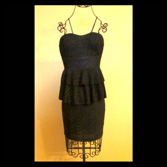 Sophisticated body con, never worn!!