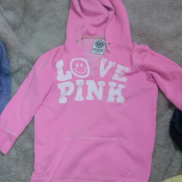 Vs pink pullover hoodie