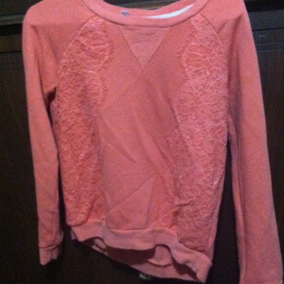 Coral sweater with lace✨